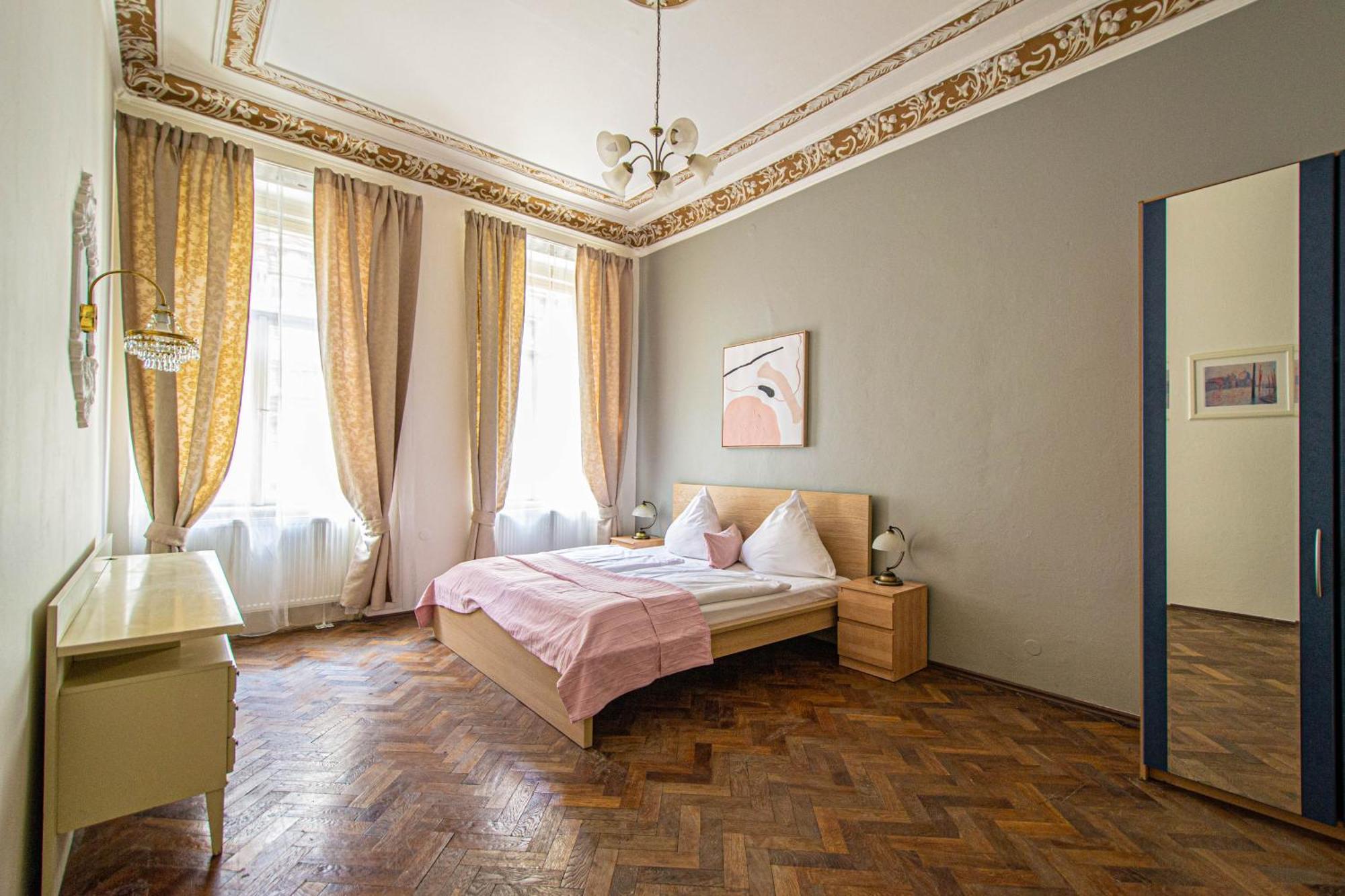 For Celebrations Spacious 3Bdr Apartment With Balcony プラハ エクステリア 写真