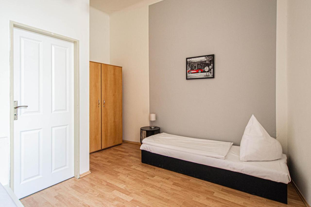 For Celebrations Spacious 3Bdr Apartment With Balcony プラハ エクステリア 写真