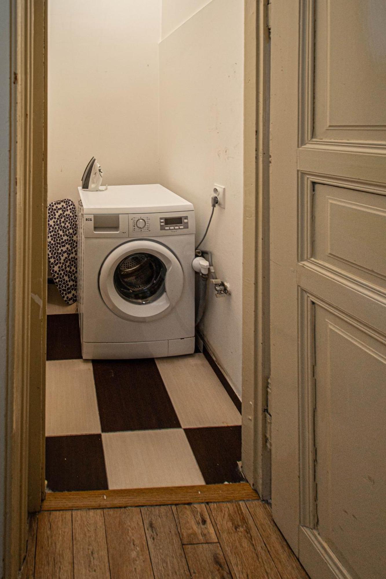 For Celebrations Spacious 3Bdr Apartment With Balcony プラハ エクステリア 写真