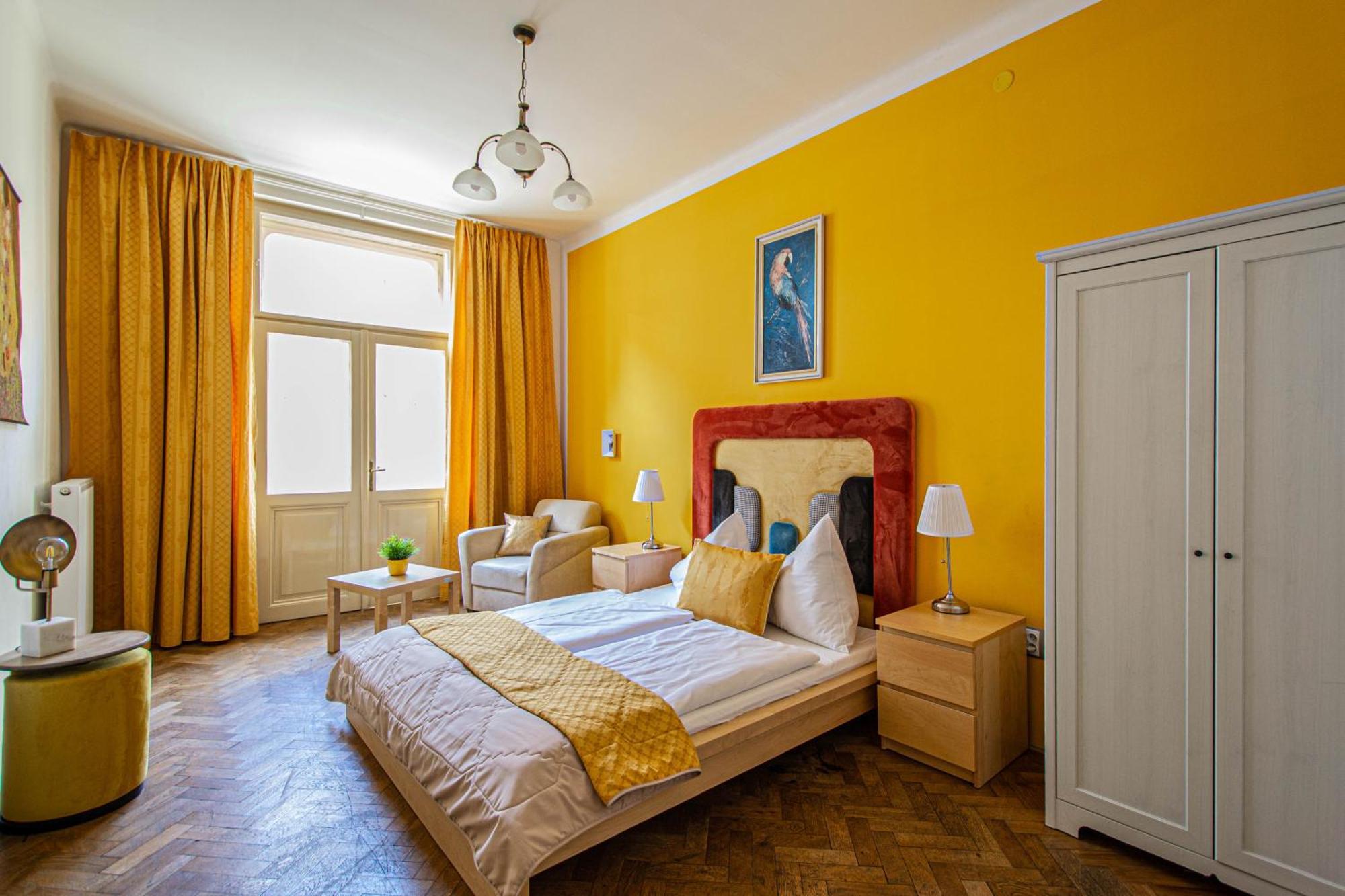 For Celebrations Spacious 3Bdr Apartment With Balcony プラハ エクステリア 写真